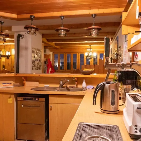 Hostel Petit Velan - Coworking & Coliving *