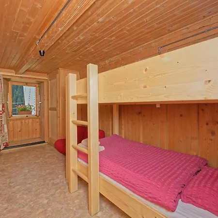 Petit Velan - Coworking & Coliving Hostel *