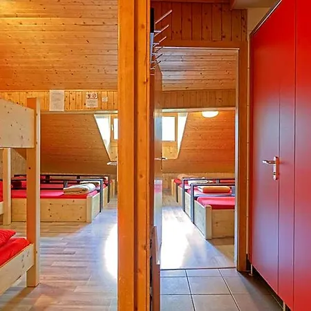 Petit Velan - Coworking & Coliving ホステル *