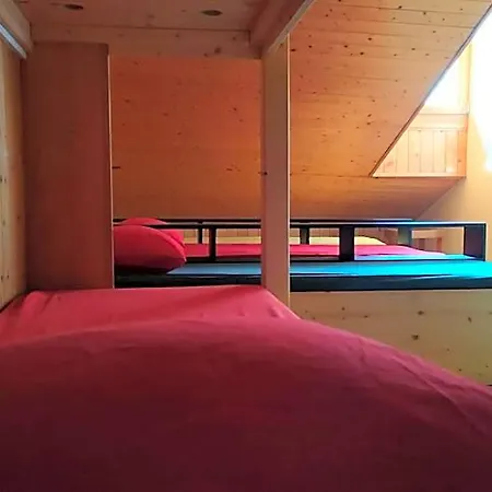 Petit Velan - Coworking & Coliving ホステル