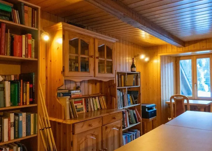 Petit Velan - Coworking & Coliving Хостел