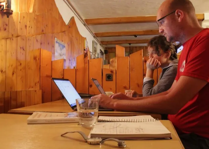 Petit Velan - Coworking & Coliving Хостел *